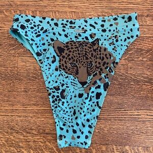Victoria's Secret Leopard Print Swim Bottom, Size XS NWOT
